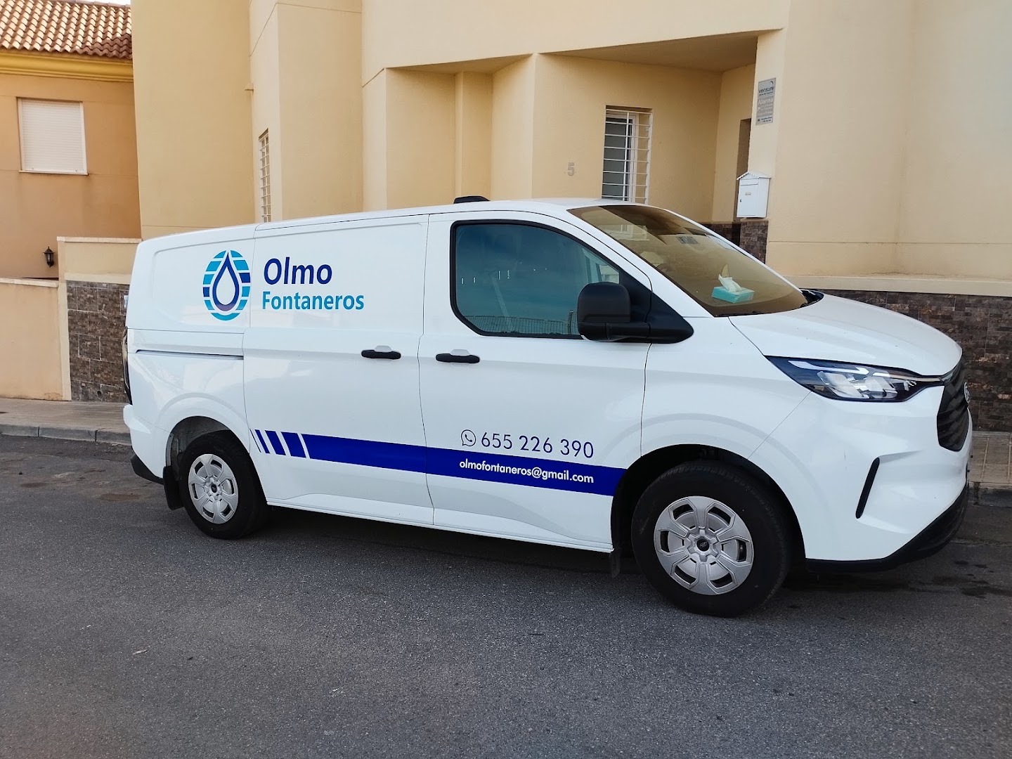 Olmo Fontaneros - Fontanero en
