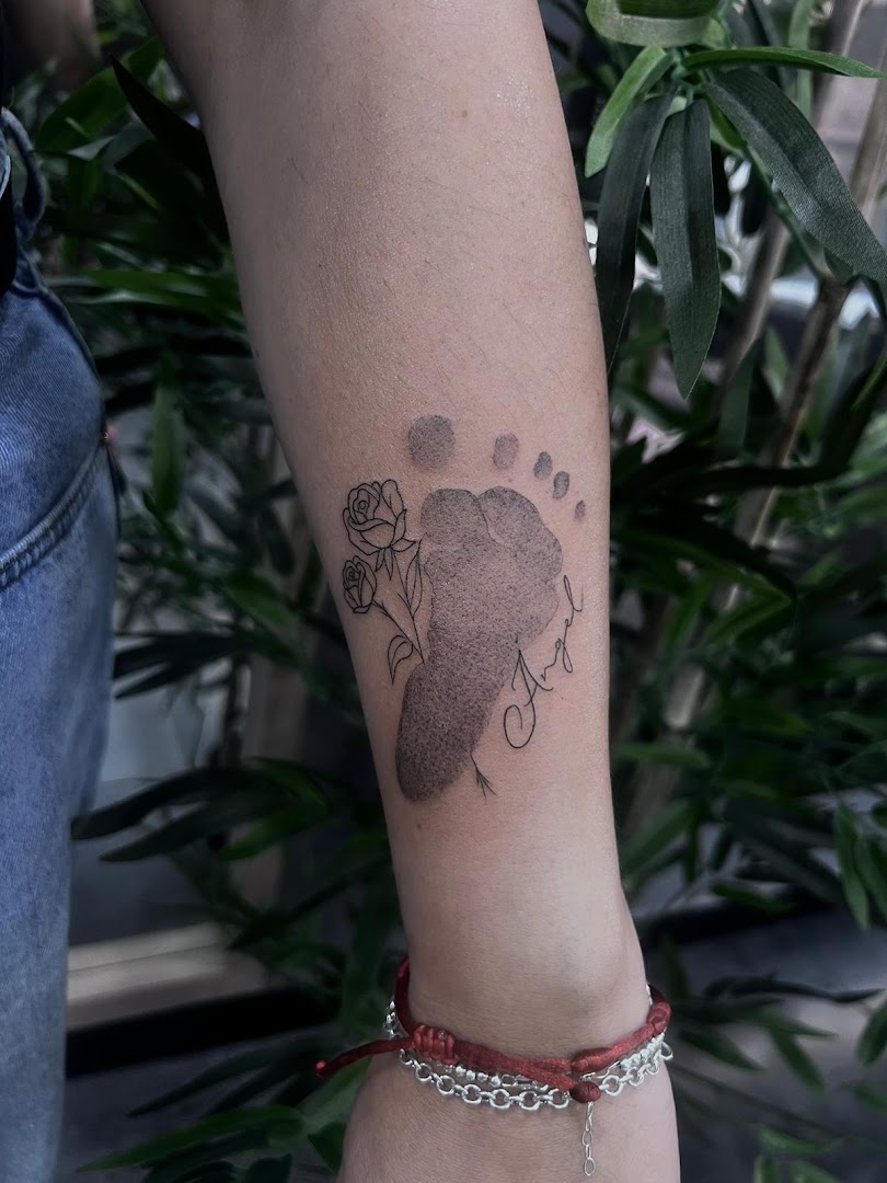 PALOS CON GUSTO TATTOO COLLECTIVE - Estudio de tatuajes en Almería