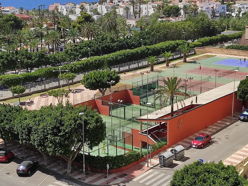 Padel Aguadulce - Club de pádel en Aguadulce