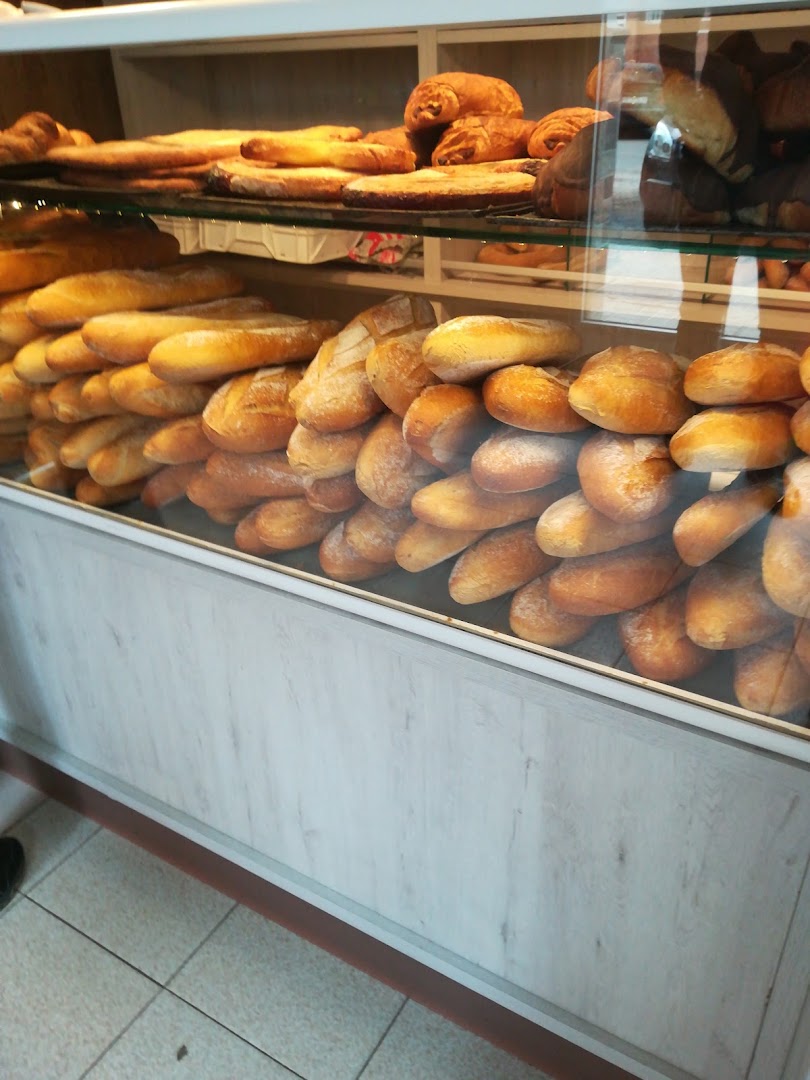 Panadería Bollería Cuadrado - Panadería en Almería