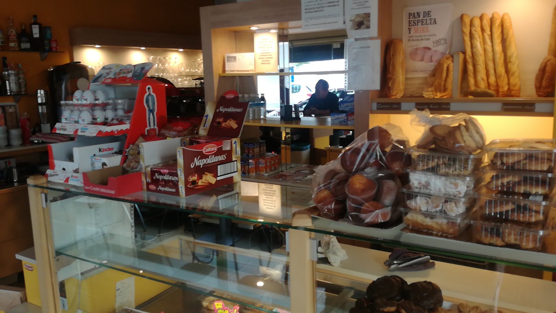 Panadería Cafetería El Trigal - Panadería en Almería