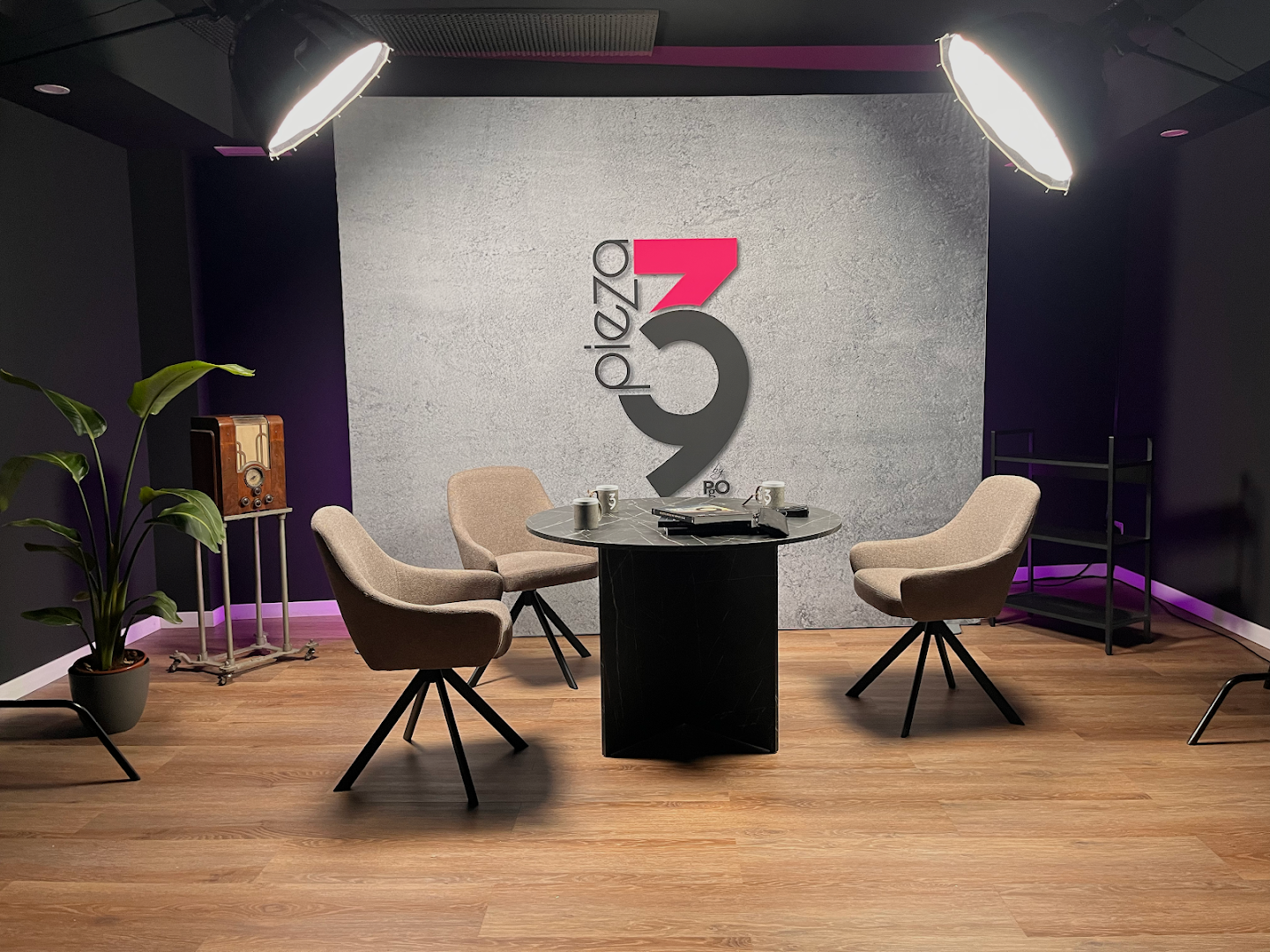 Panda Producciones -  en Almería