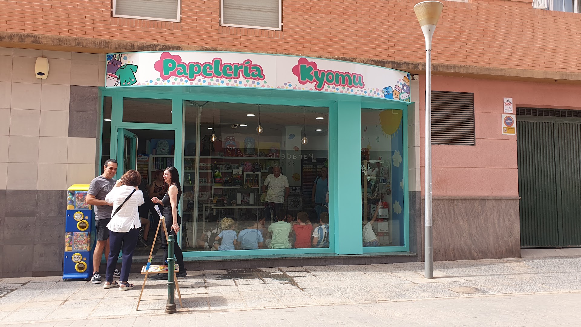 Papelería Kyomu - Papelería en Almería