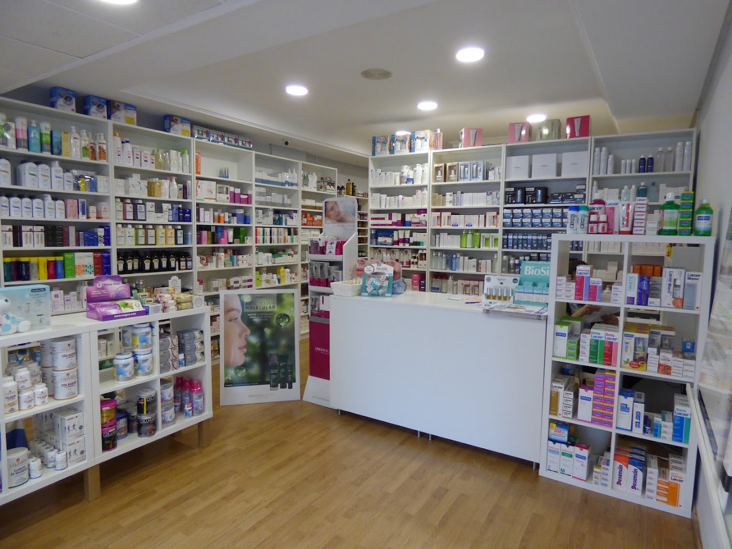 Parafarmacia Iglesias - Tienda de belleza y salud en Almería