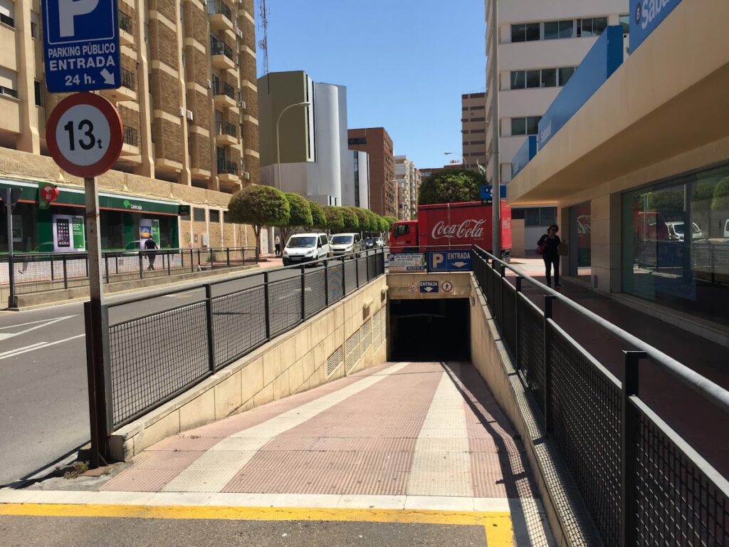 Parking Hermanos Machado - Aparcamiento cubierto en Almería