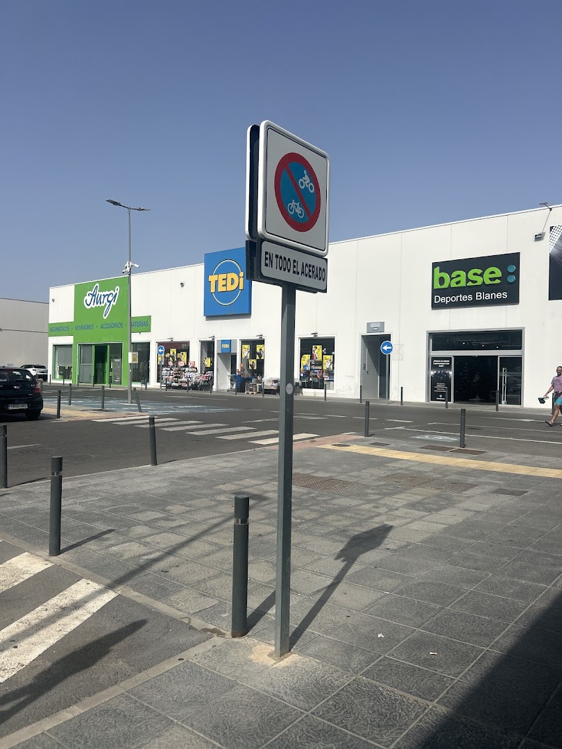 Parque Comercial CEMAR - Centro comercial en Huércal de Almería