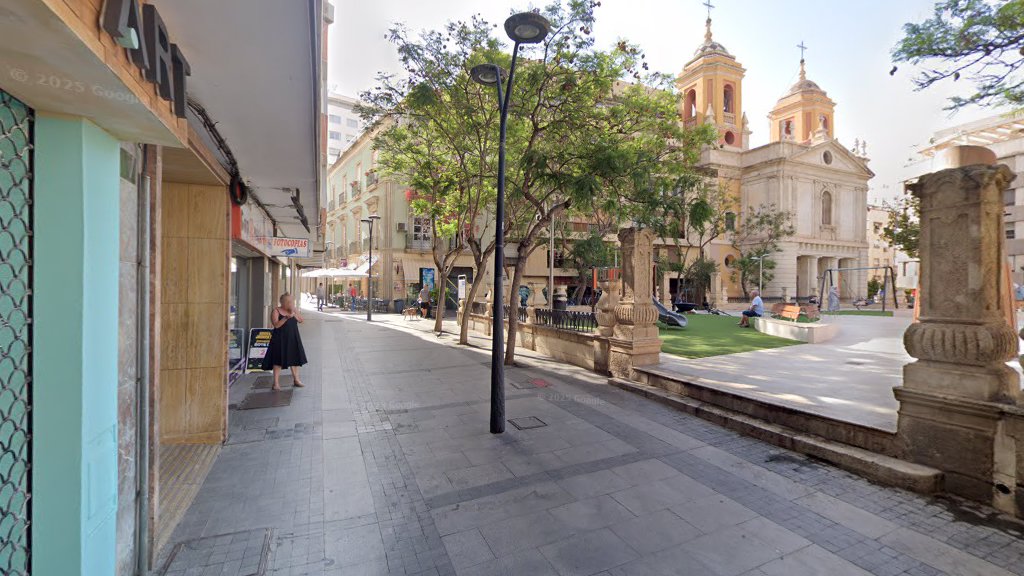 Parque infantil Plaza San Pedro - Parque en Almería
