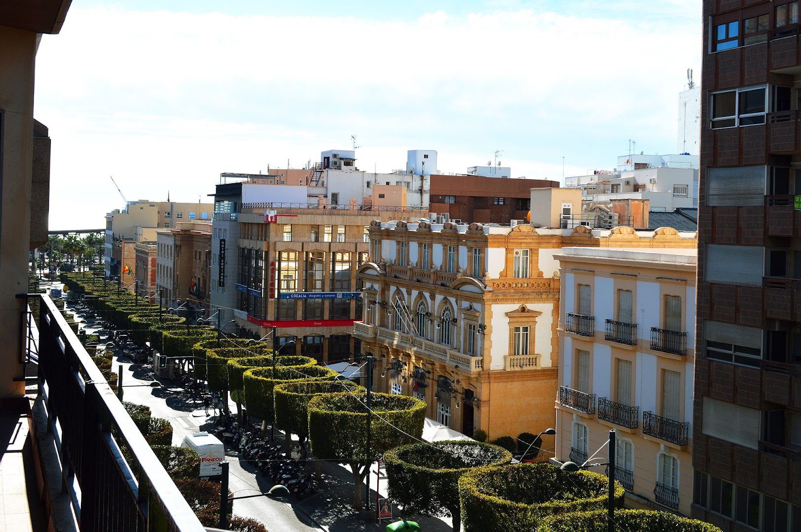 Paseo 53. Despachos profesionales en Almería - Agencia de alquiler de oficinas ejecutivas en Almería