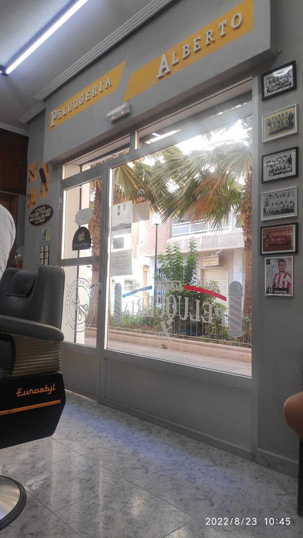 Peluqueria Alberto C. Ucles - Peluquería en Almería