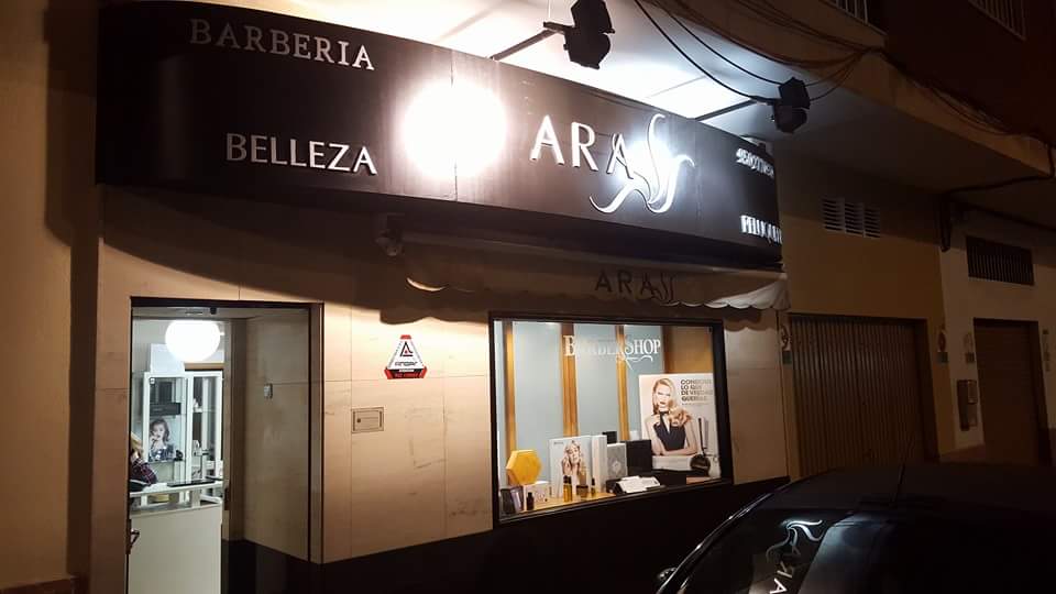 Peluquería Aras & Barbershop - Peluquería en Almería