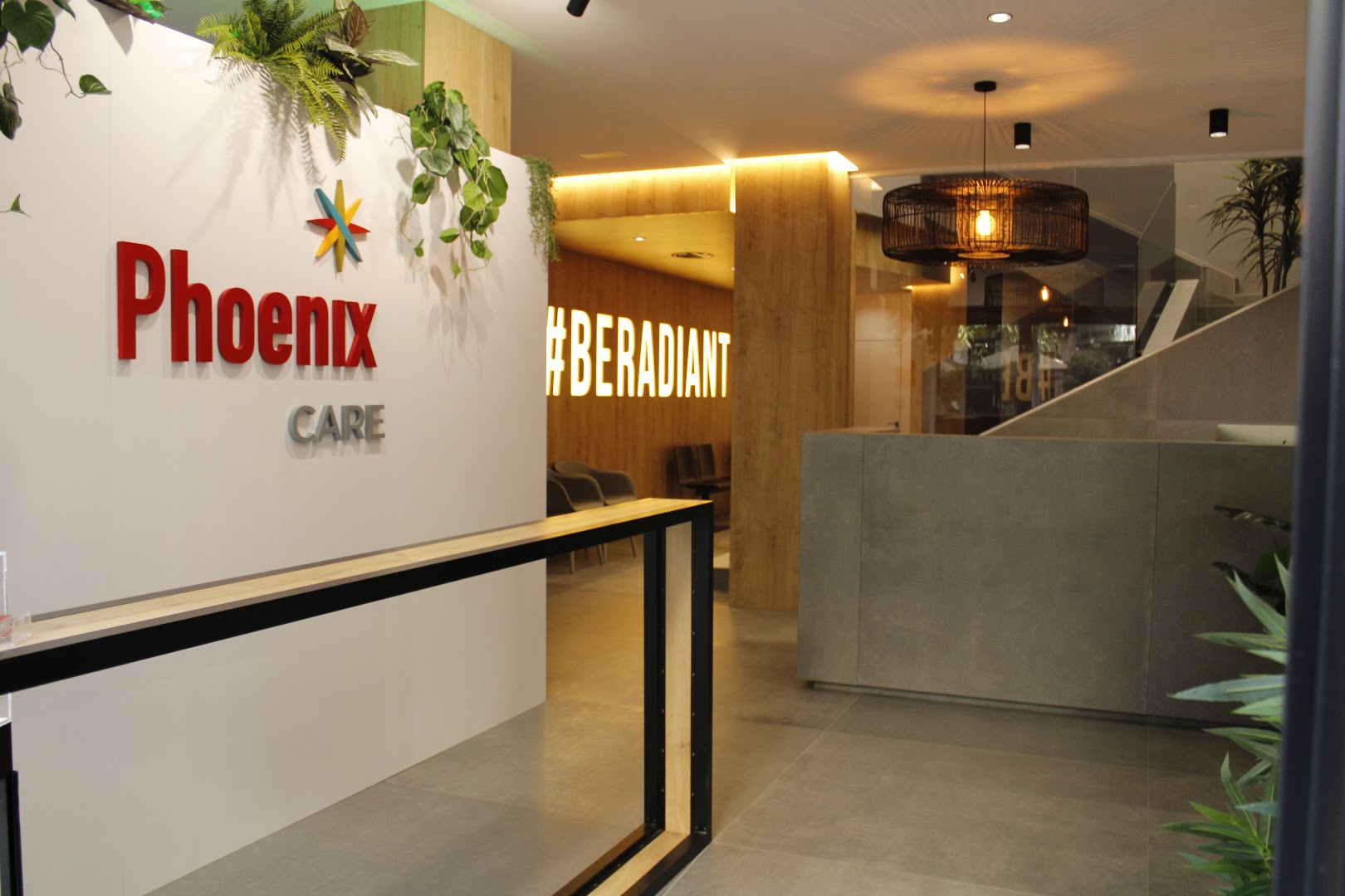 Phoenix Care - Dermatólogo en Almería