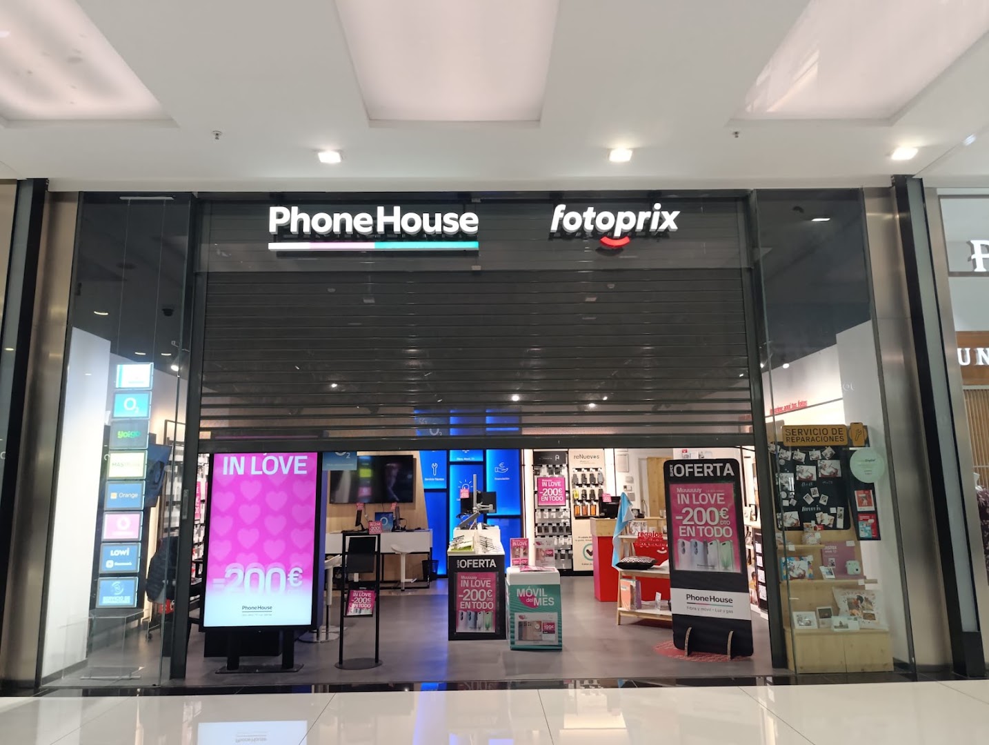 Phone House Torrecardenas (Almería) - Tienda de móviles - Tienda de móviles en Almería