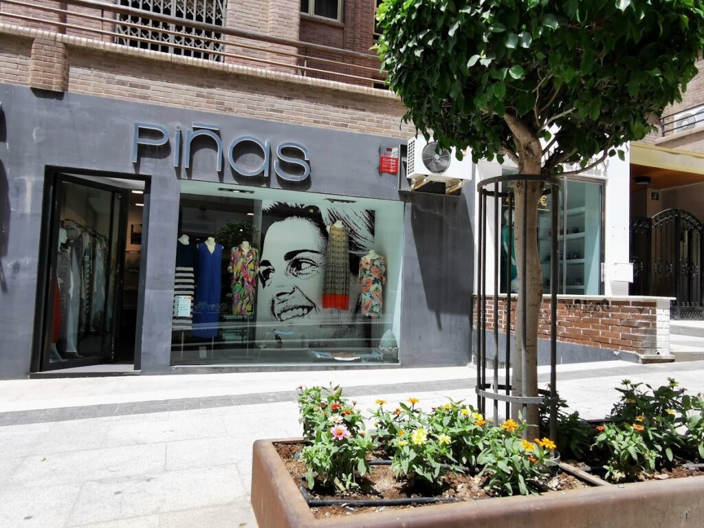 Piñas Boutique - Tienda de ropa de mujer en Almería