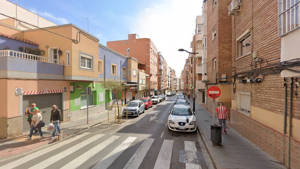Pixel & Wave S.L.U. - Diseñador gráfico en Almería