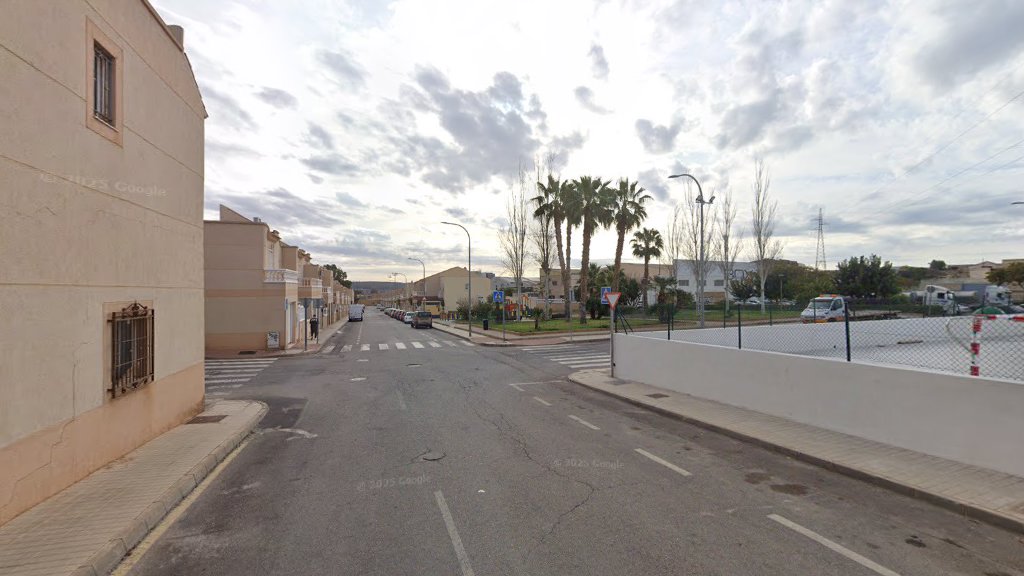 Playcar Rent A Car - Agencia de alquiler de coches en Huércal de Almería
