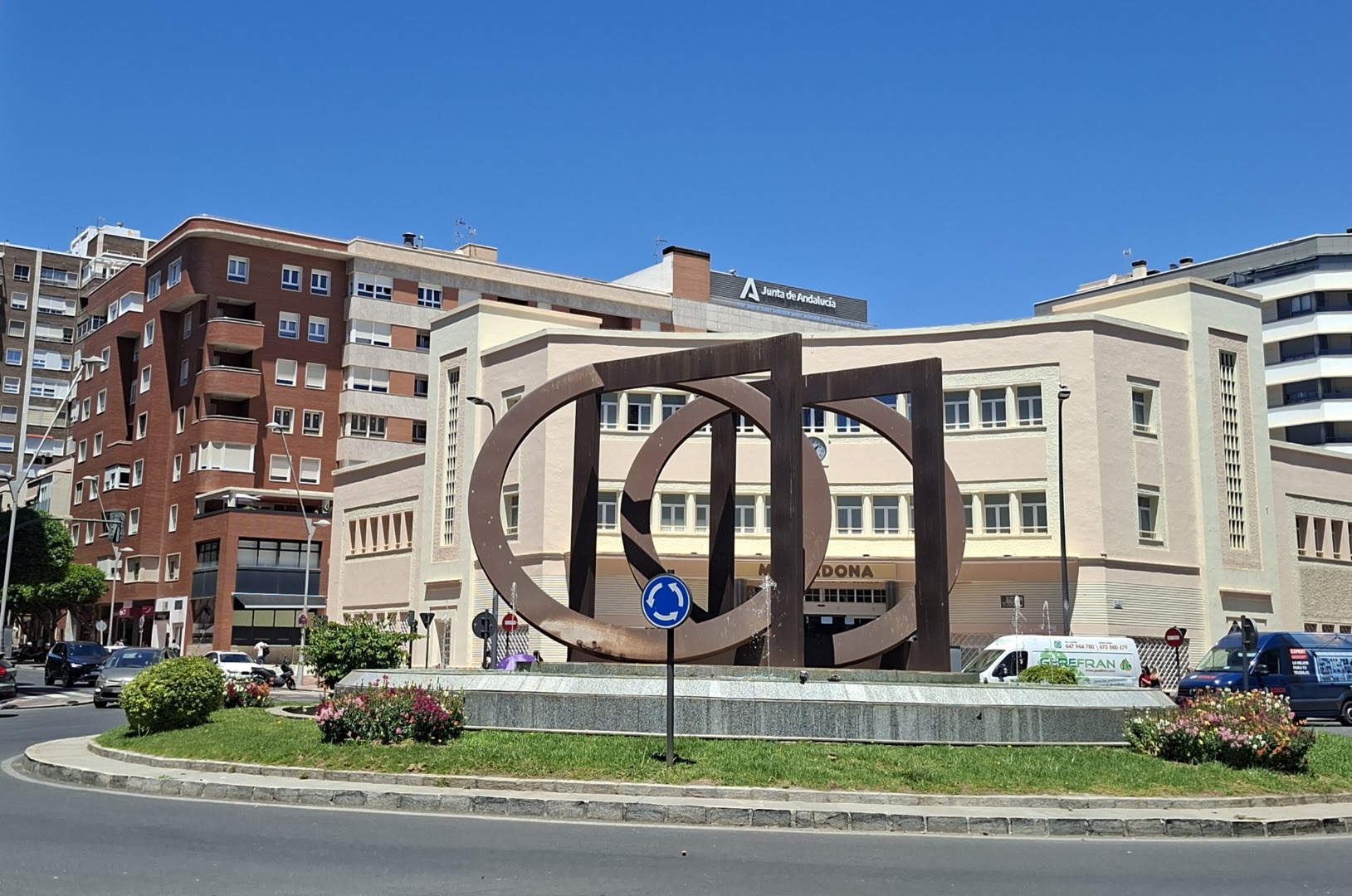 Plaza Juan del Águila Molina - Lugar de interés histórico en Almería