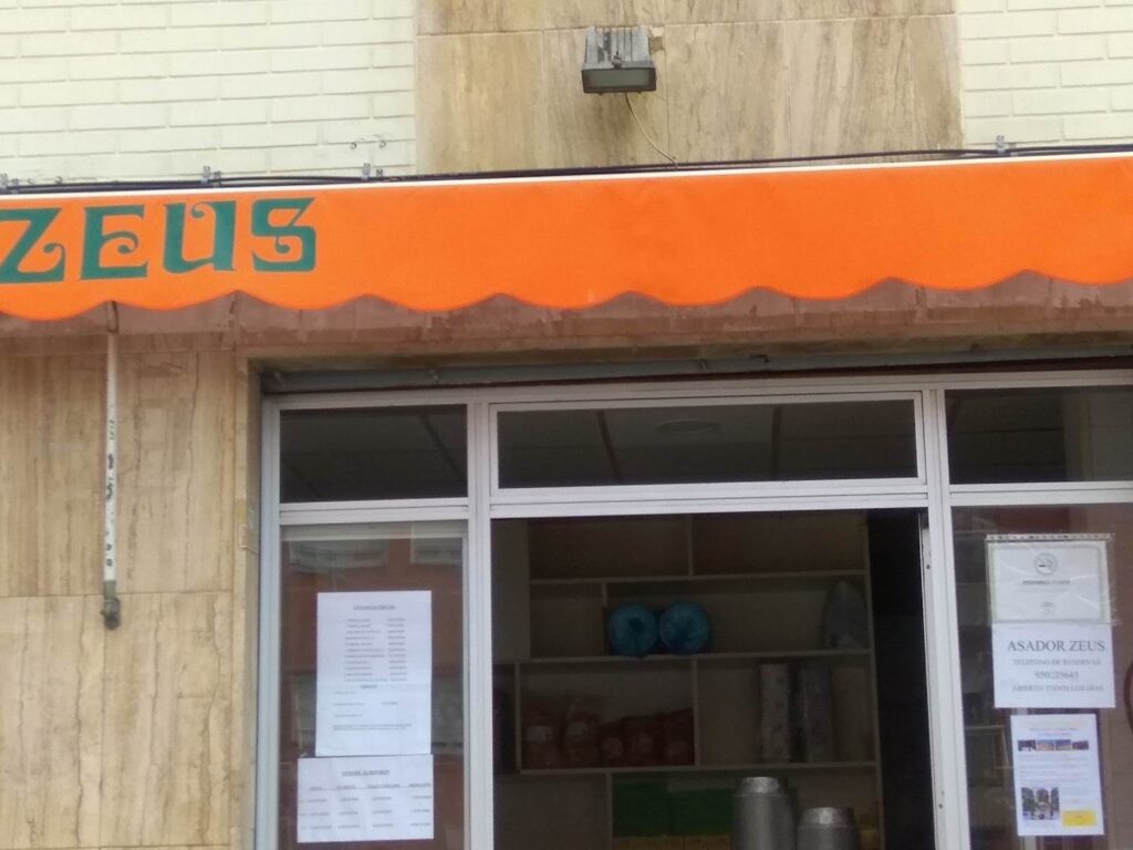 Pollos Asados Zeus - Restaurante especializado en pollo en Almería