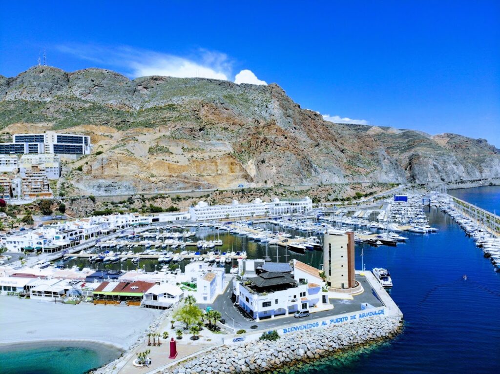 Puerto Deportivo Aguadulce - Puerto deportivo en Aguadulce