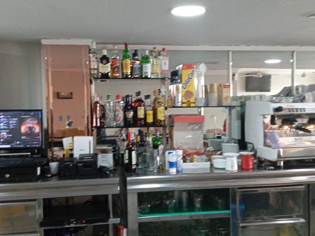 Puzzle Café - Cafetería en Almería