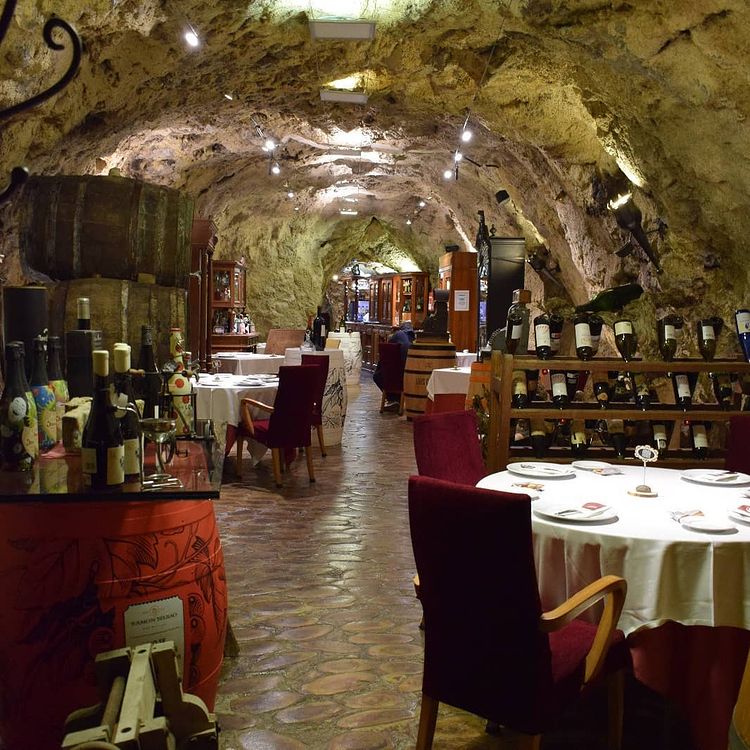 Restaurante Asador la Gruta - Restaurante en Almería