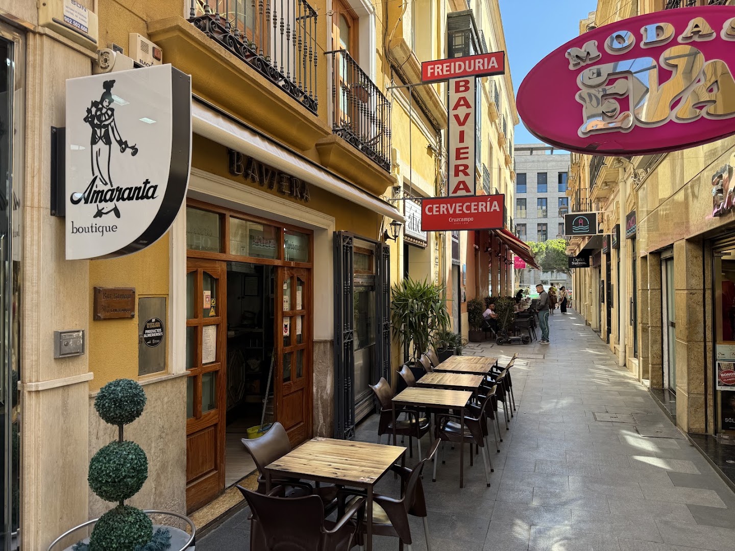 Restaurante Marisquería Baviera - Marisquería en Almería