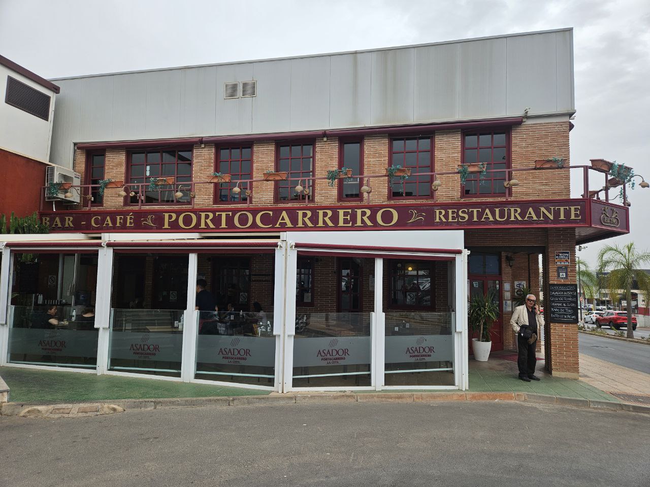 Restaurante Portocarrero la Cepa - Bar restaurante en Huércal de Almería