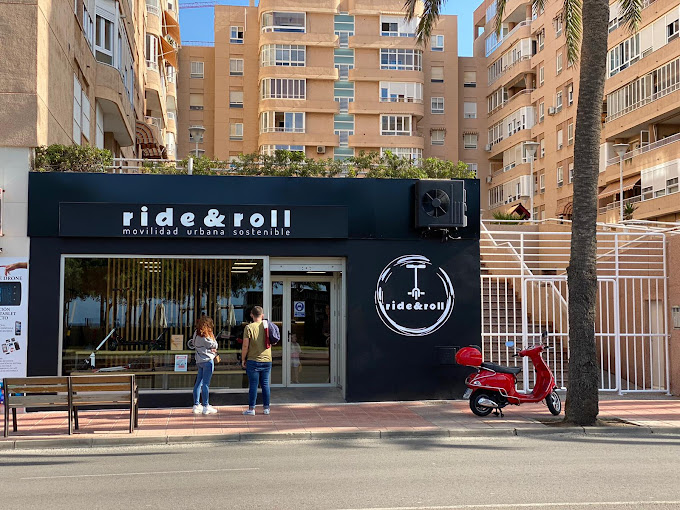 Ride & Roll - Venta y reparación de vehículos eléctricos - Concesionario de escúteres en Almería