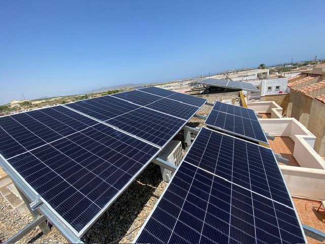 SOLARQUAD S.L - Solar energy company en