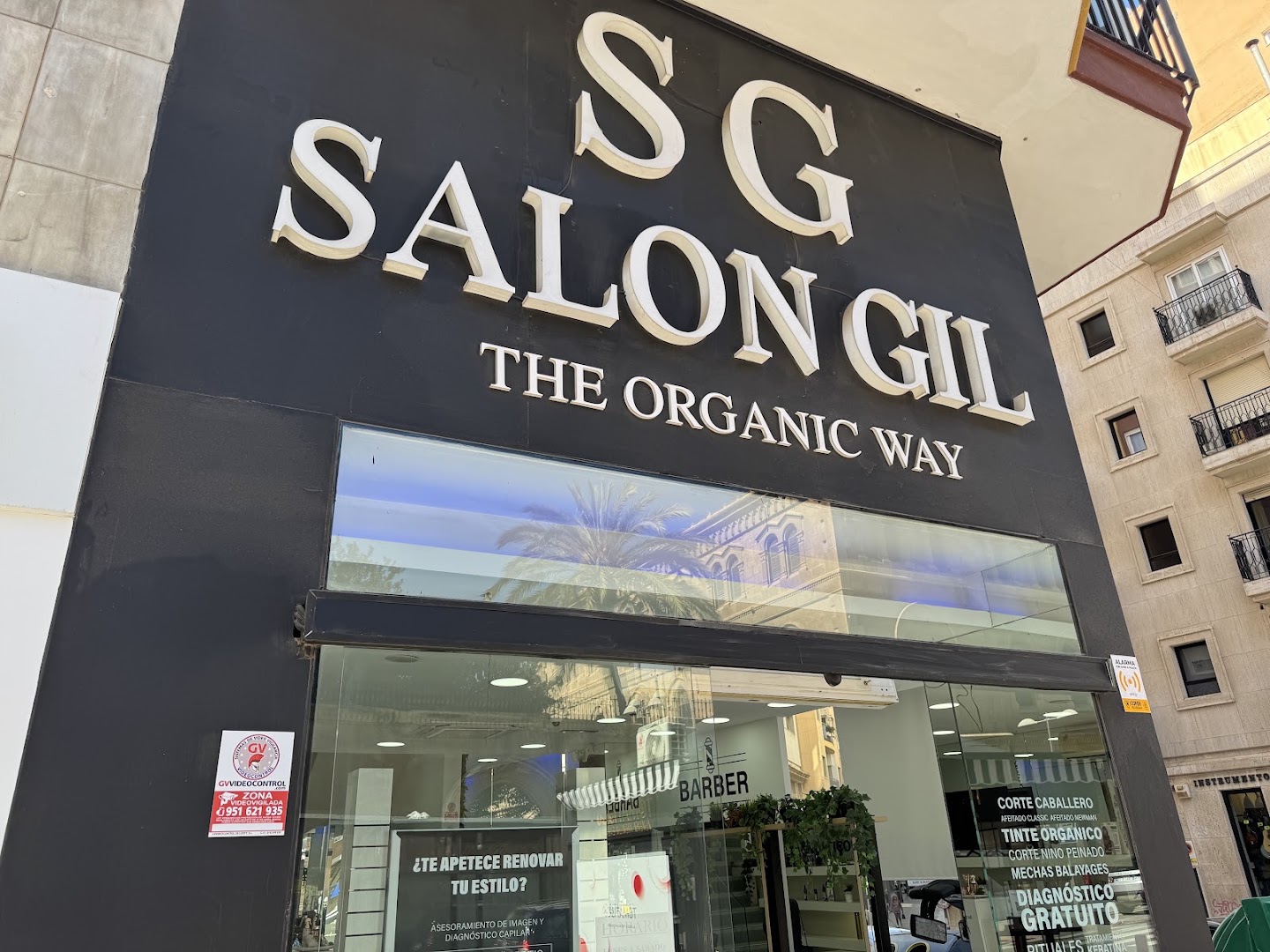 Salon Gil Peluquerías - Almería Centro - Peluquería en Almería