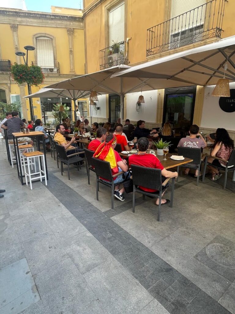 San Francisco 26 - Bar de tapas en Almería