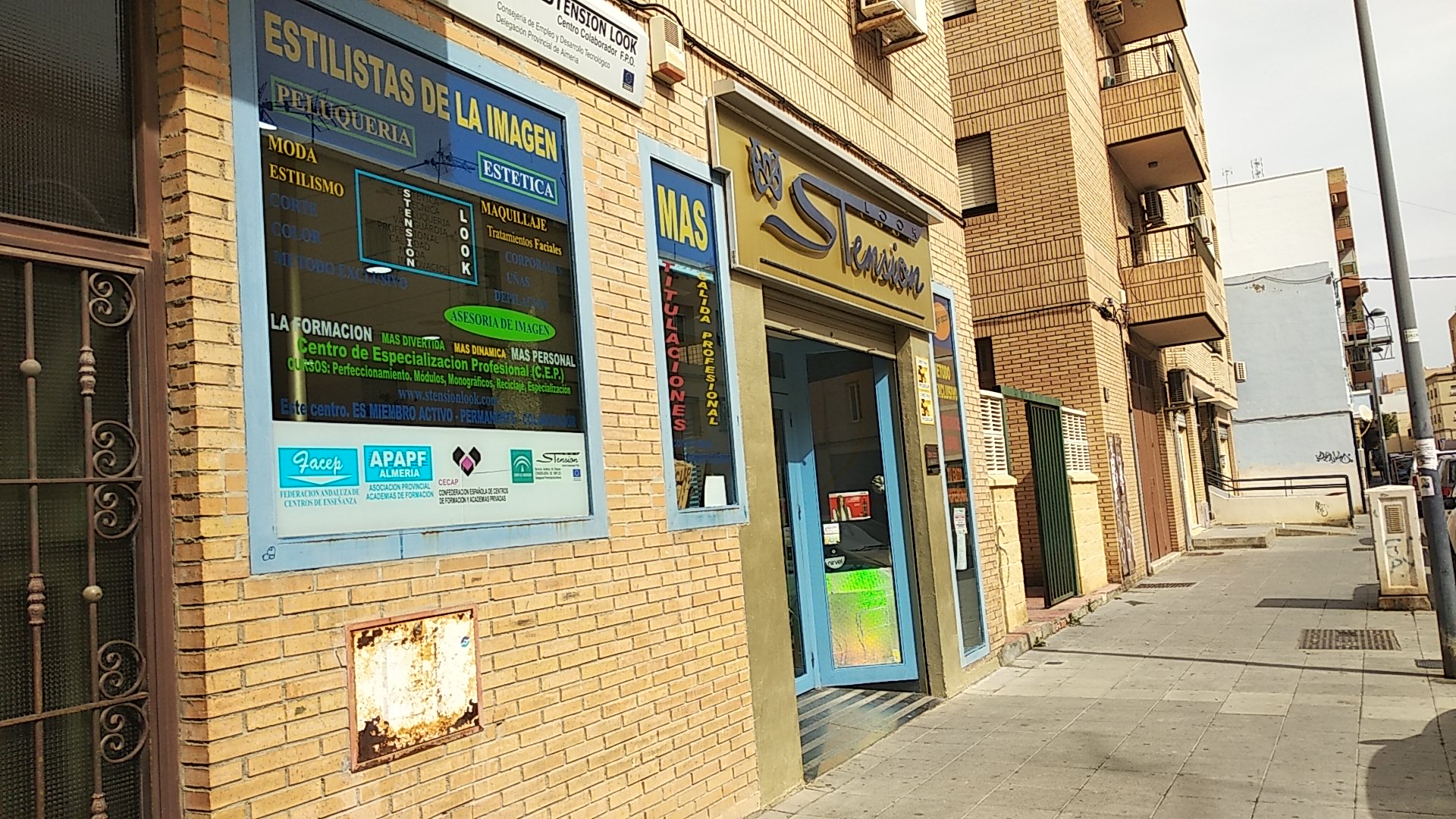 StensionLook Almería - Centro de formación en Almería