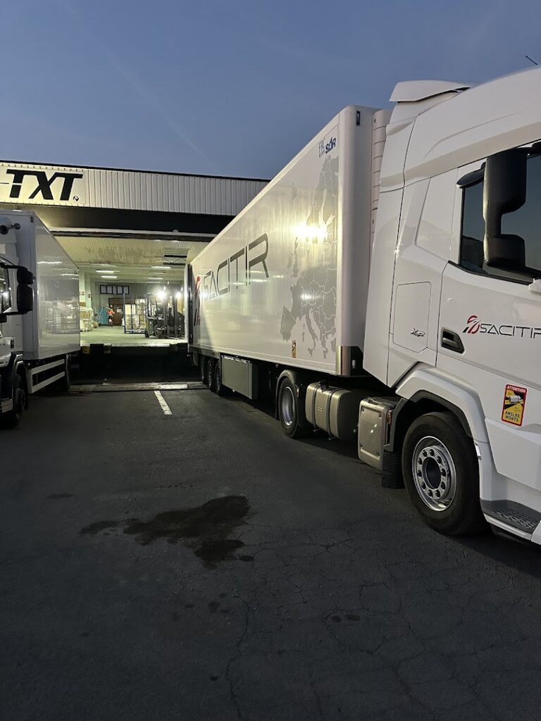 TXT Almeria - Servicio de transporte en El Alquián