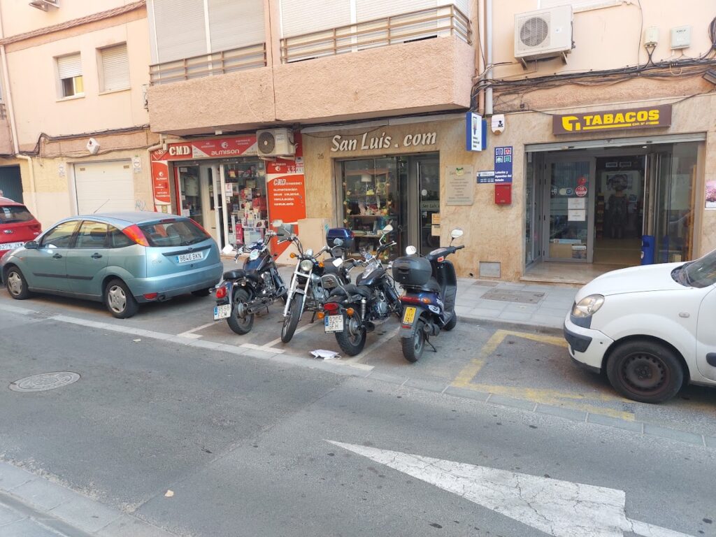 Tabacos 41 - Comercio en Almería