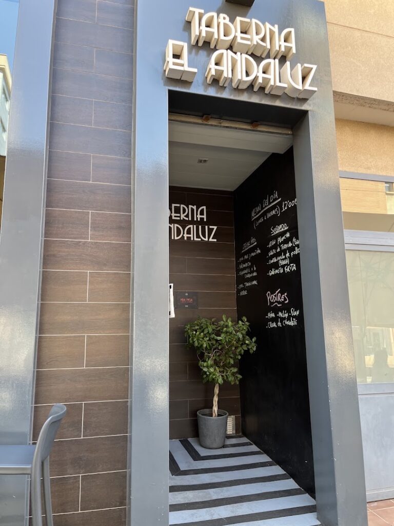 Taberna El Andaluz - Bar de tapas en Almería