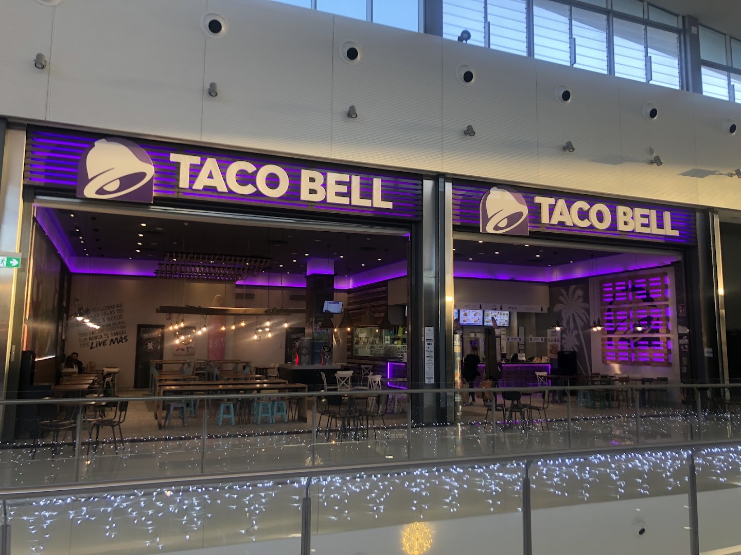 Taco Bell - Restaurante de comida rápida en Almería