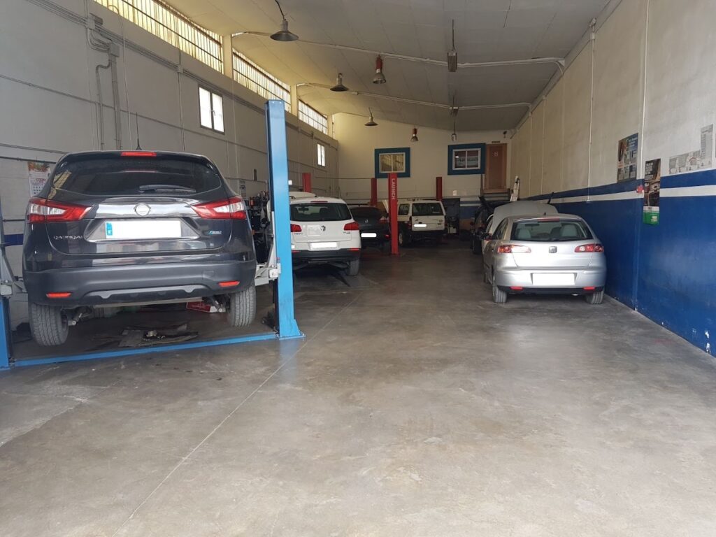 Taller Mecánico Abruimport - Taller de automóviles en Huércal de Almería