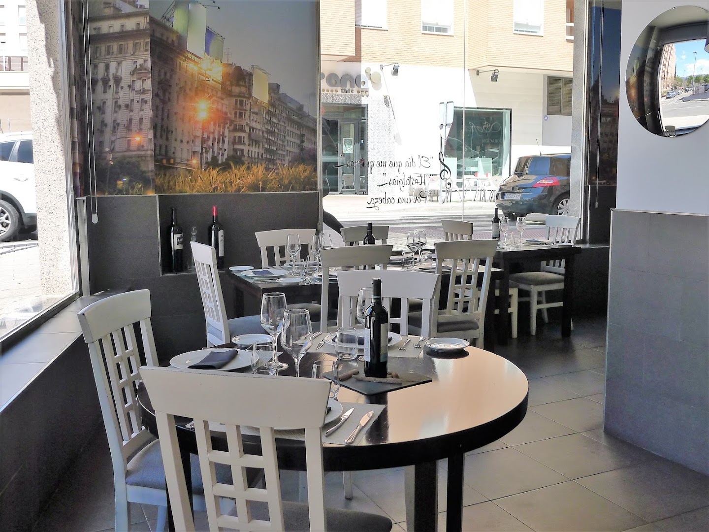 Tango Bar & Restaurante - Restaurante argentino en Almería