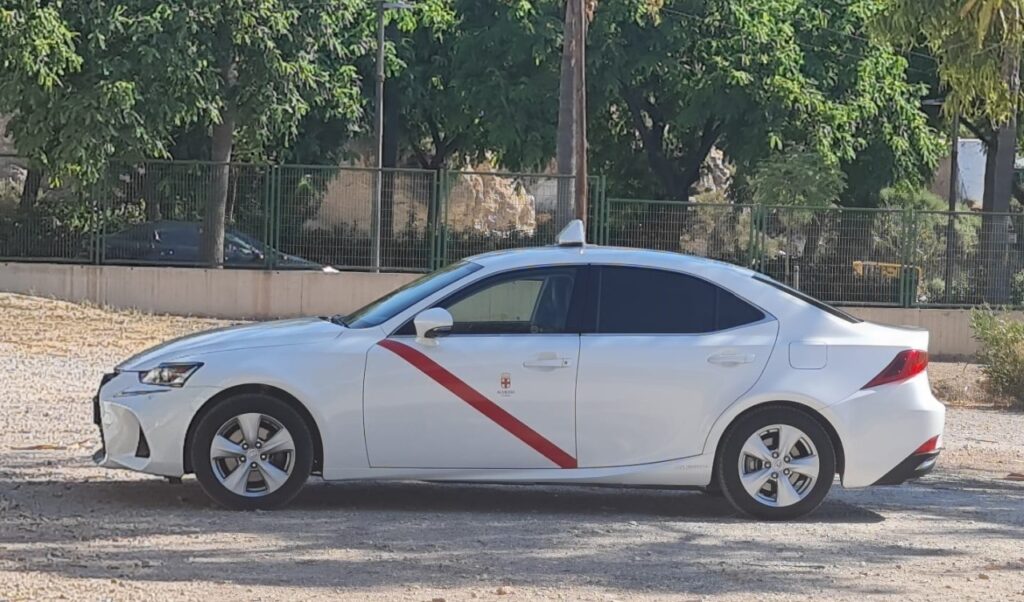 Taxi Almería Aeropuerto-Reservas (LEI) - Servicio de taxis en Huércal de Almería