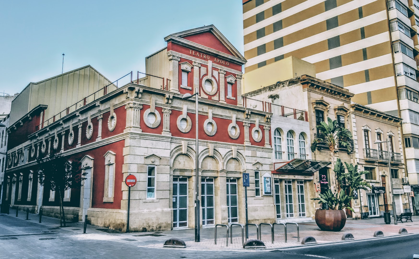 Teatro Apolo - Teatro en Almería