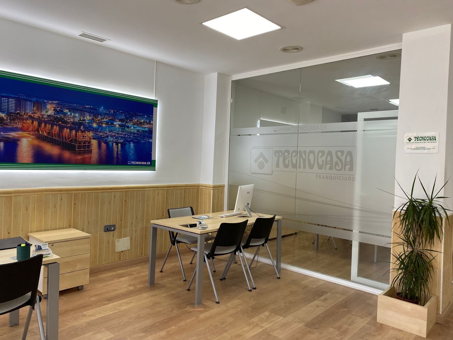 Tecnocasa agencia inmobiliaria - Agencia inmobiliaria en Almería