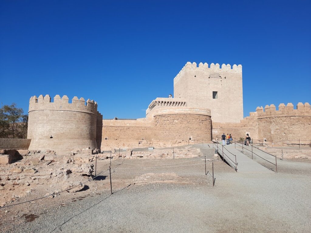 Tercer Recinto de la Alcazaba de Almería - Lugar de interés histórico en Almería