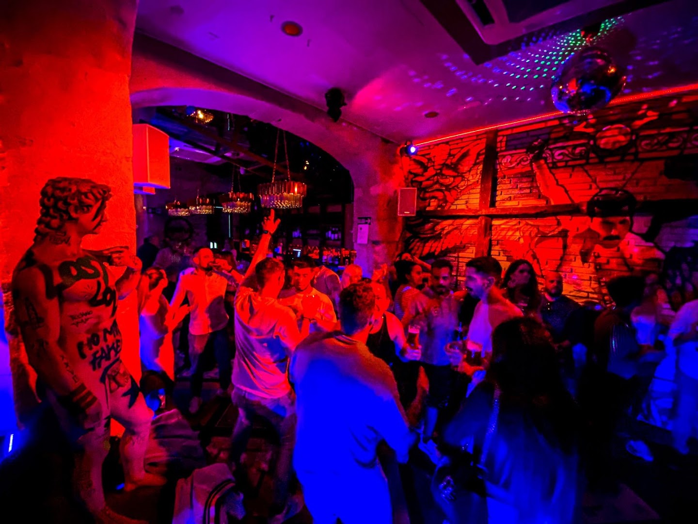 The Temple - Club nocturno en Almería