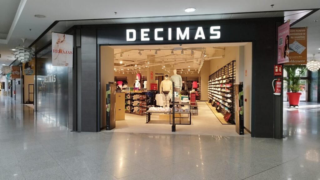 Tienda de deporte Almería Décimas - Tienda de ropa de deportes en Almería