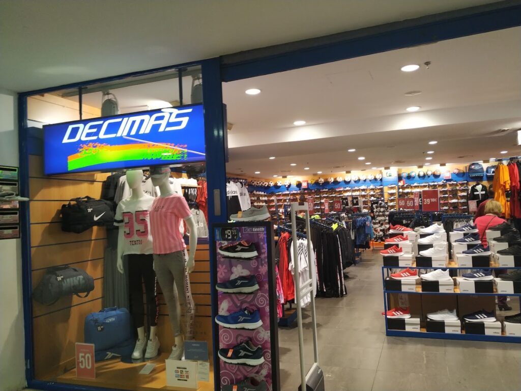 Tienda de deporte Almería Décimas - Tienda de ropa de deportes en Almería