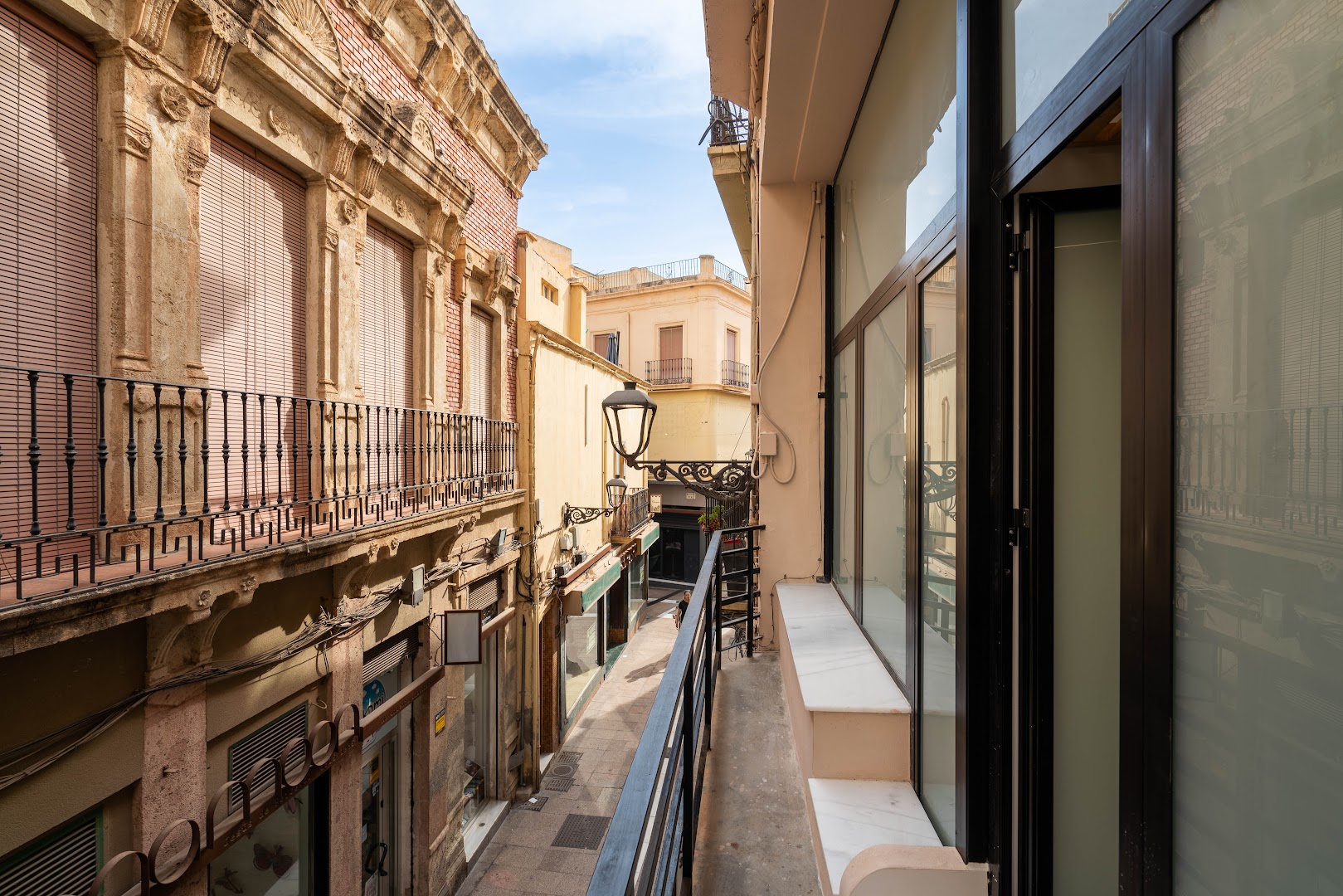 Tiendas 26 - Hotel en Almería