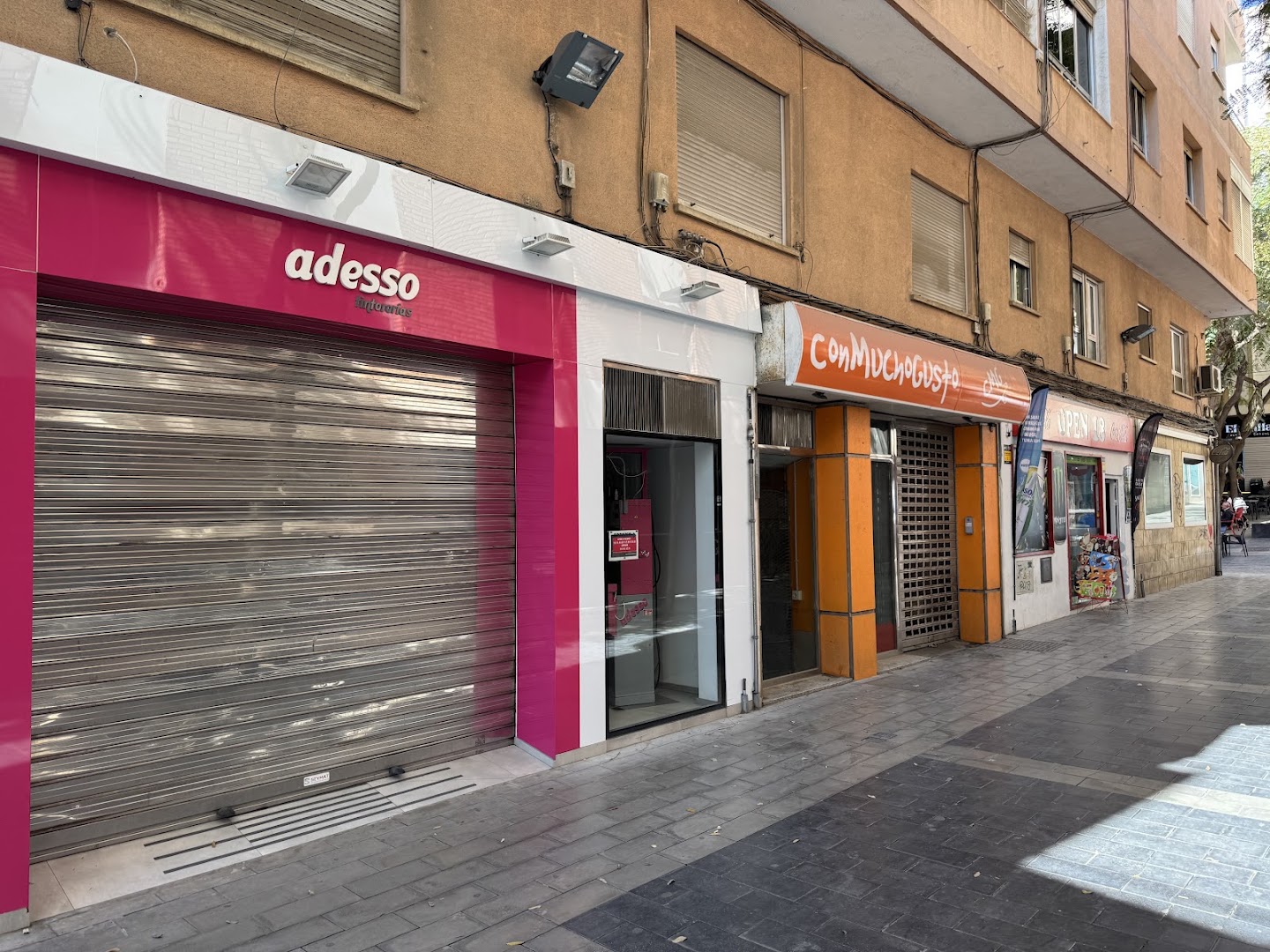 Tintorerias Adesso - Tintorería en Almería