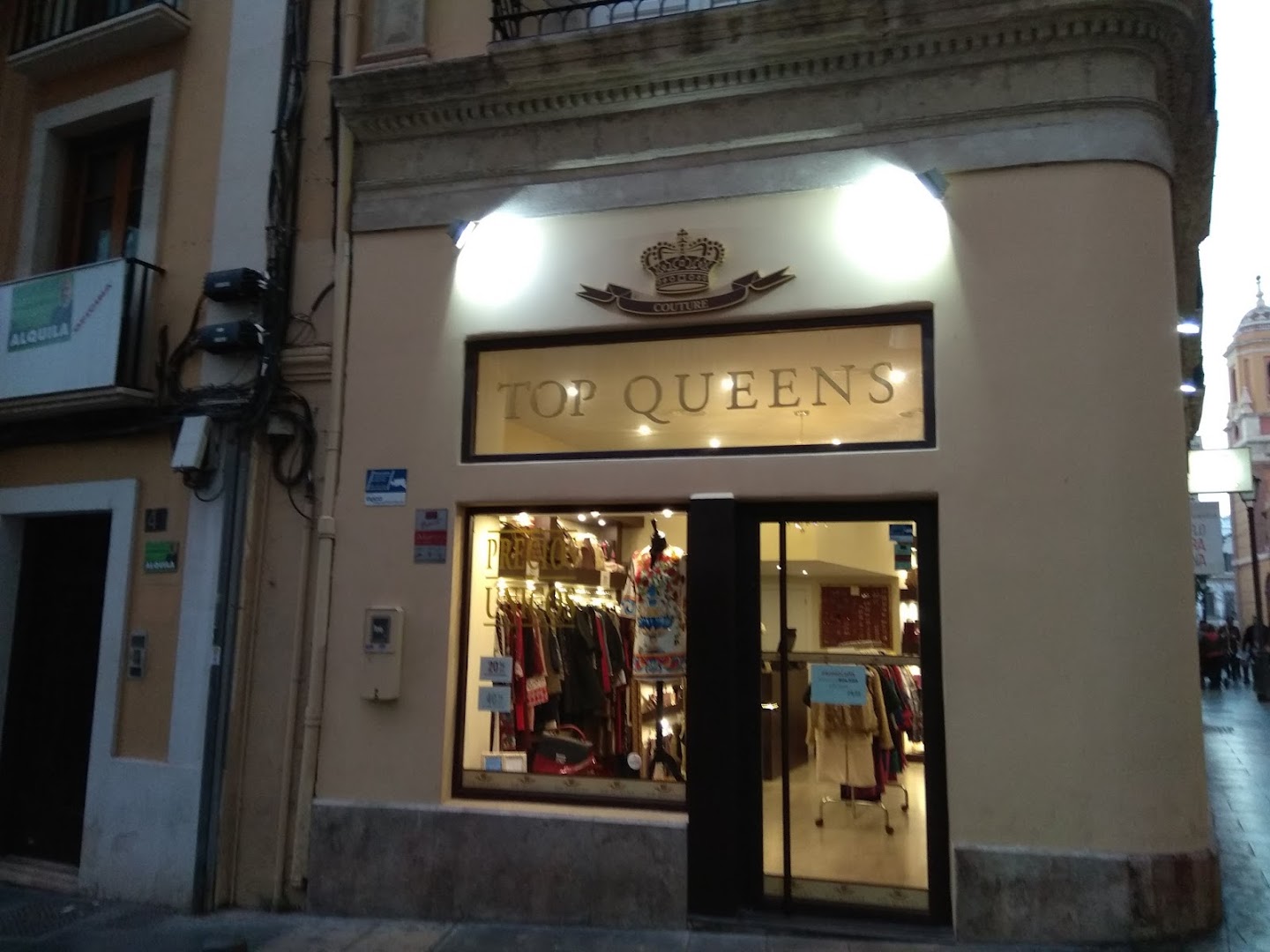 Top Queens - Tienda de ropa en Almería
