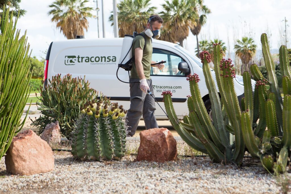 Traconsa - Empresa especializada en control de plagas y legionella - Empresa de fumigación y control de plagas en Almería