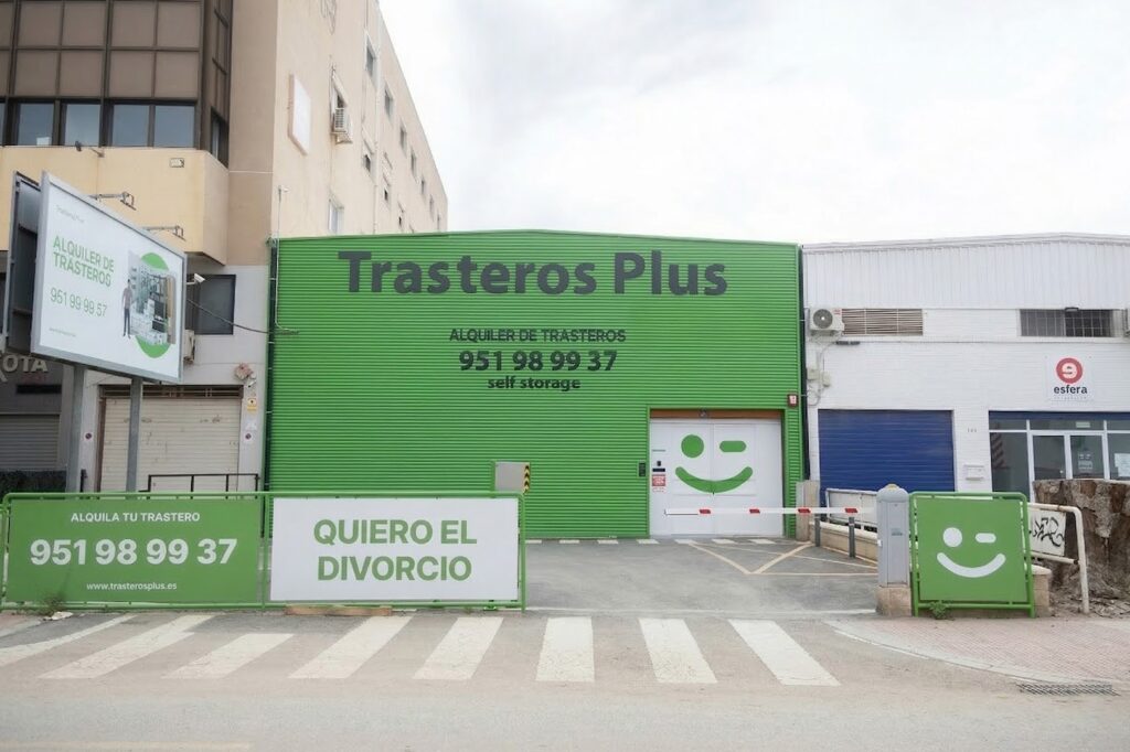 Trasteros Plus Almería - Sierra Alhamilla - Trasteros y almacenamiento en Almería