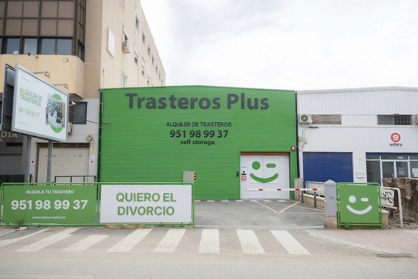 Trasteros Plus Almería - Sierra Alhamilla - Trasteros y almacenamiento en Almería